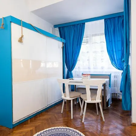 Апартаменты Mediterranean In Center