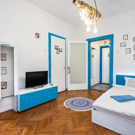 Mediterranean In Center Apartmán